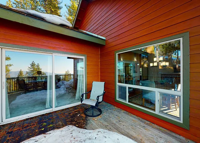 Glacier Peak Lodge