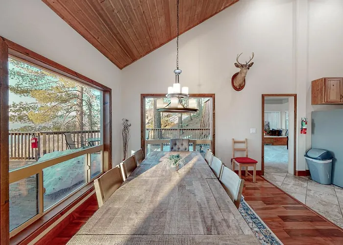 Glacier Peak Lodge