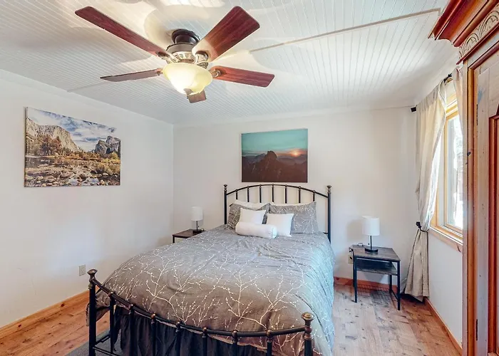 Oso Lodge Unit B